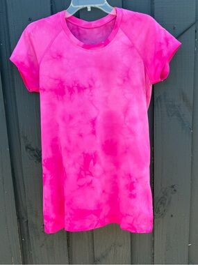 lululemon Swiftly Tech Short-Sleeve Shirt 2.0 Hip Length  EUC size 12